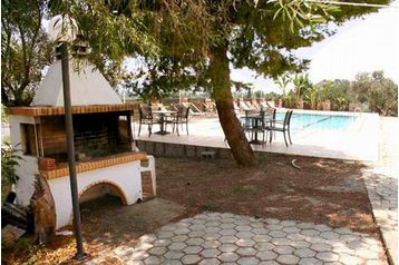 Grecja Privát Tolo, Zewnątrz